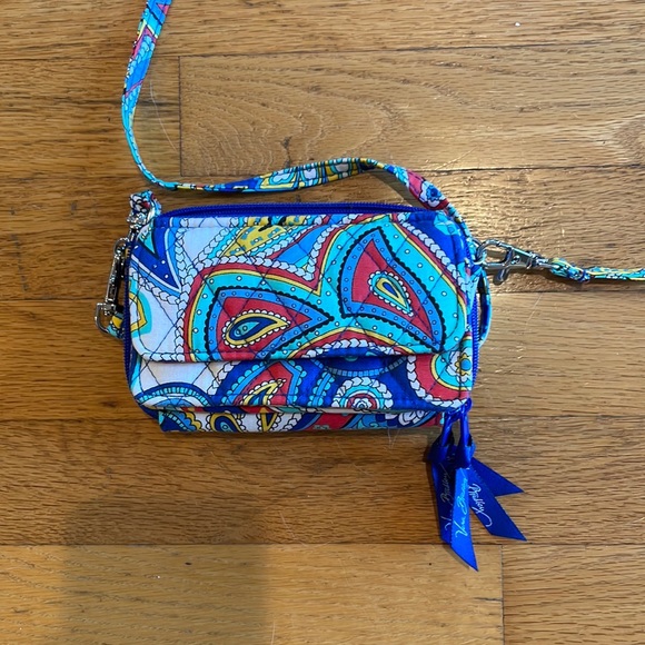 Vera Bradley Handbags - Vera Bradley Crossbody Wallet/wristlet